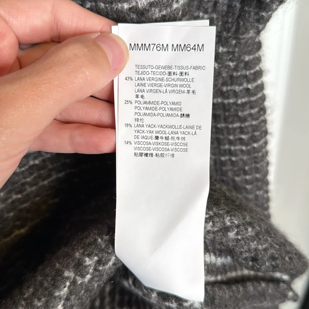 Vintage Armani Collezioni Wool Blend Women’s‎ Sweater - 12